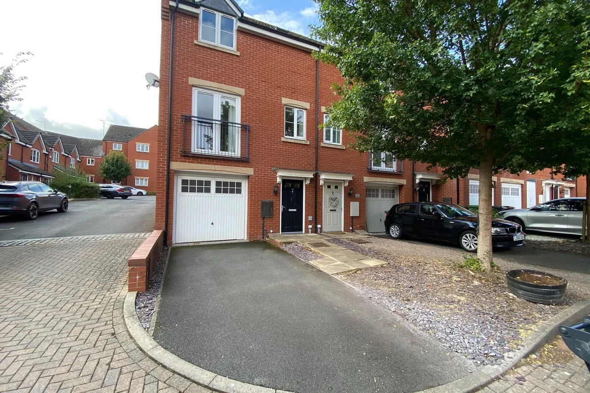 Quayle Court, KIDDERMINSTER