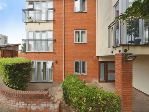 King Georges Avenue, Watfordphoto