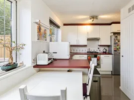 Ratby Close, Lower Earley, READING thumb 3