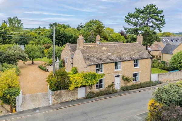 Main Street, Glapthorn, PE8 photo 1