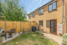 Ratby Close, Lower Earley, READING