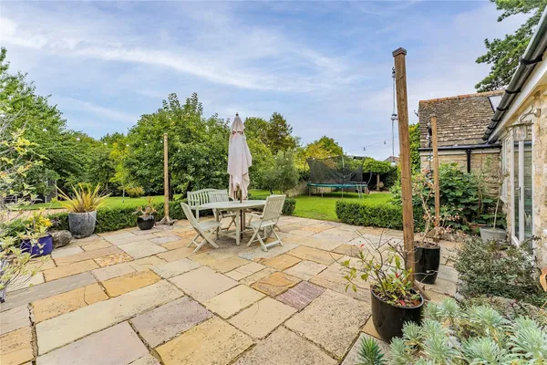 Main Street, Glapthorn, PE8 photo 27