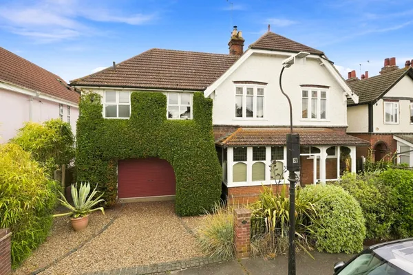 Nelson Road, Lexden, CO3 photo 36