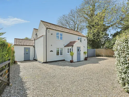 The Street, Hindolveston, DEREHAMphoto