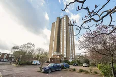 Bramlands Close, London