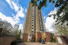 Bramlands Close, London