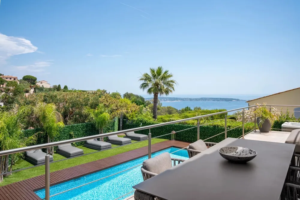Golfe-Juan, 06220, France