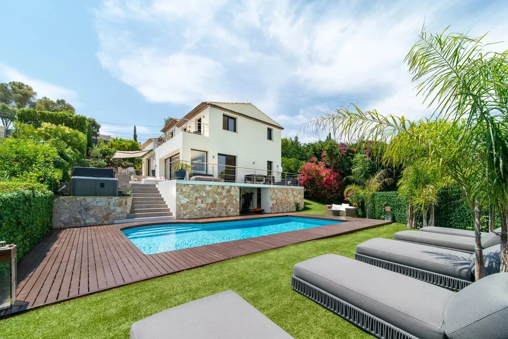 Golfe-Juan, 06220, France