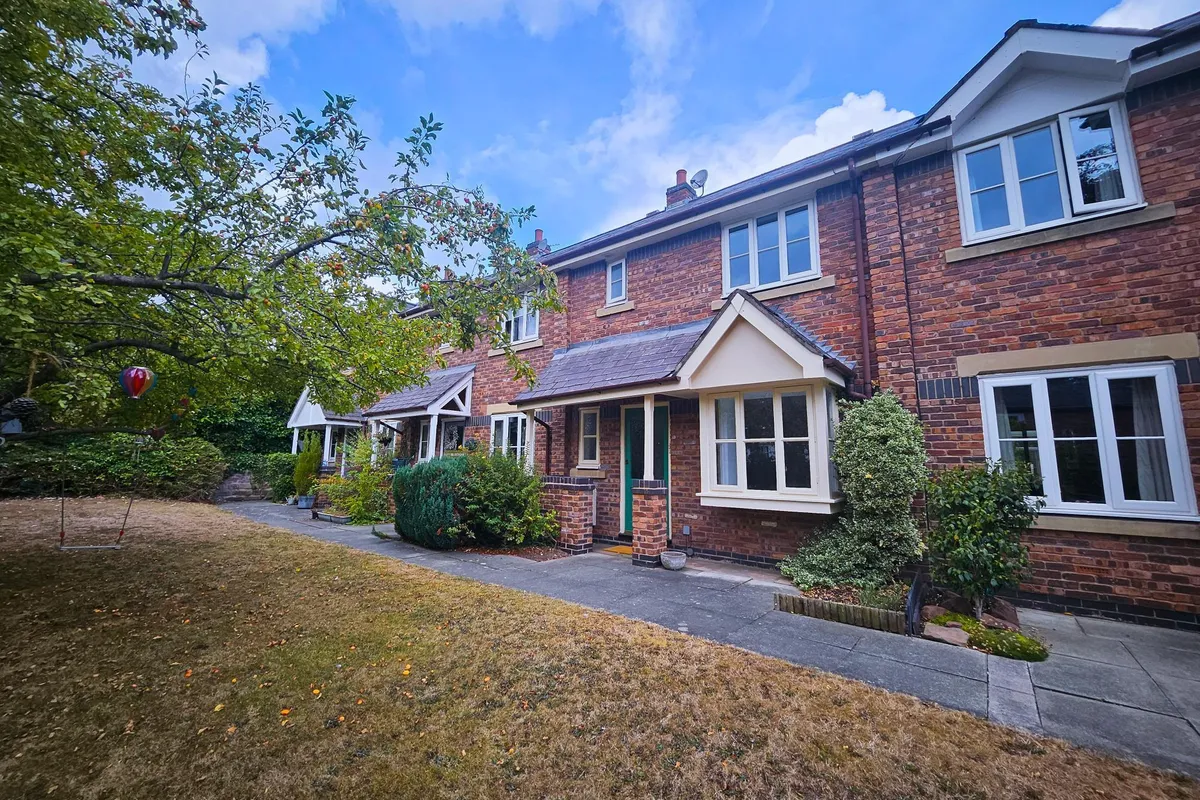 Lichfield Mews, High Street, Tarvin