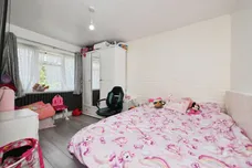 The Hides, Harlow