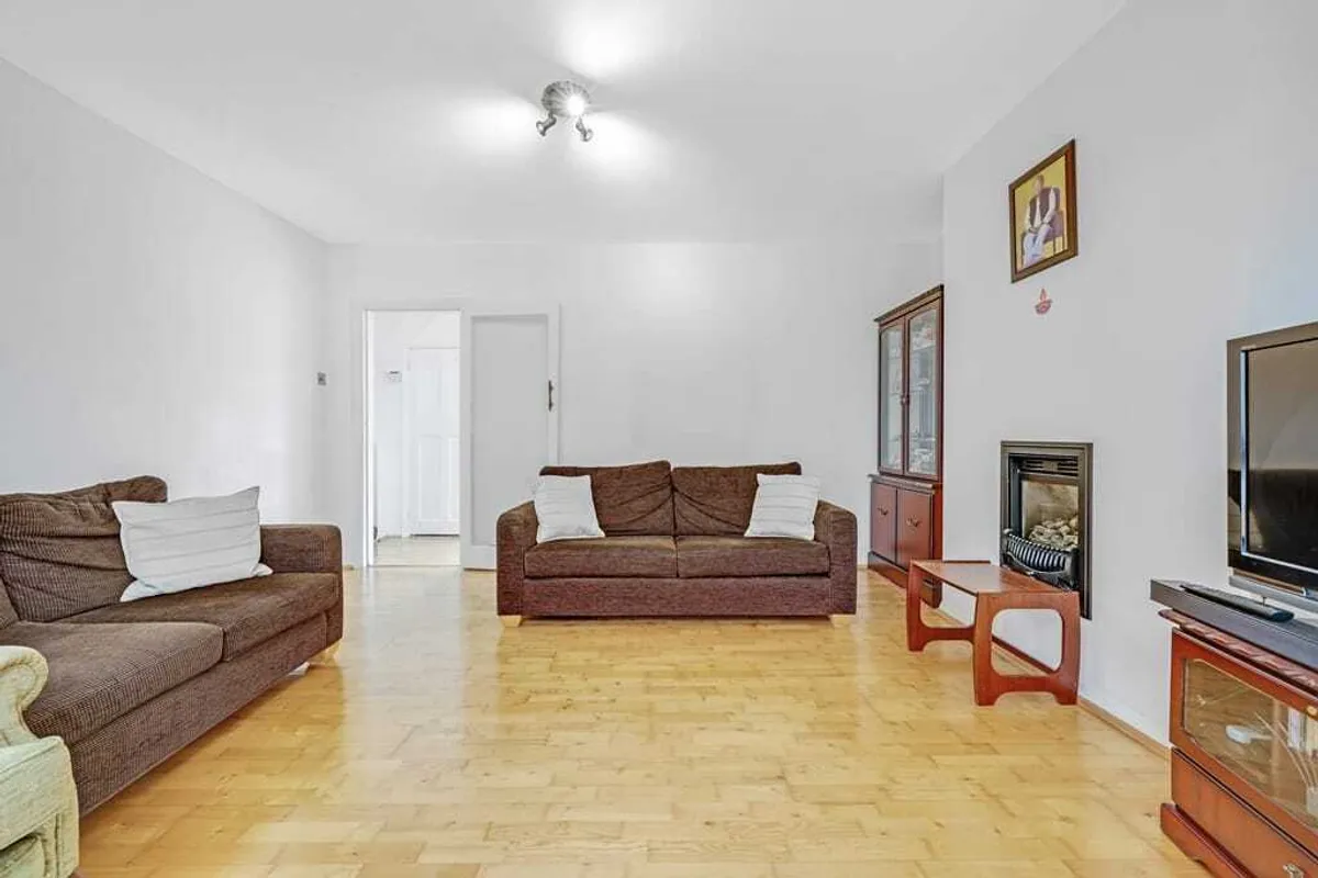 Attewood Avenue, London, NW10