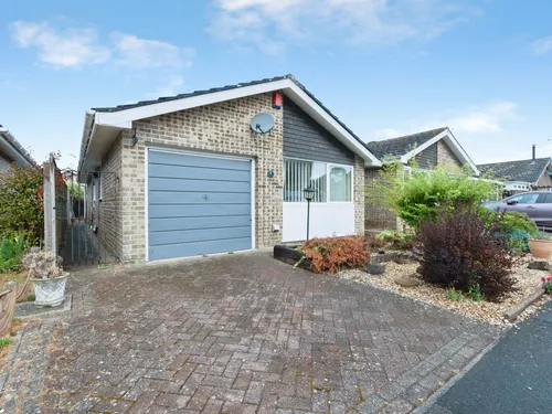 Riverdale Close, Fordingbridgephoto