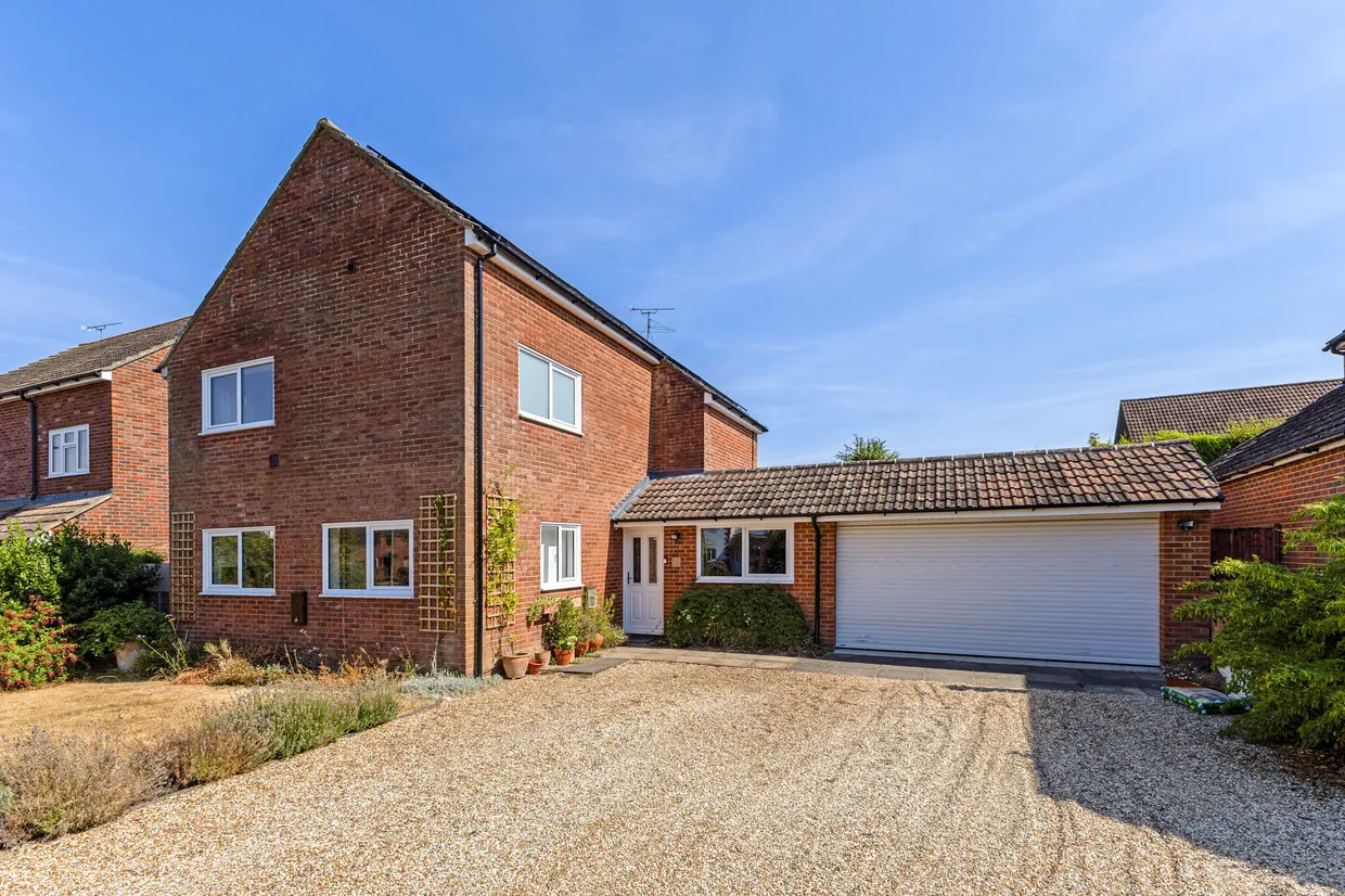 Churchfields, Kingsley, GU35 photo 19