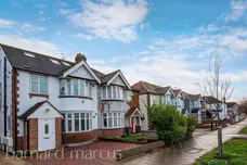 Great West Road, ISLEWORTH