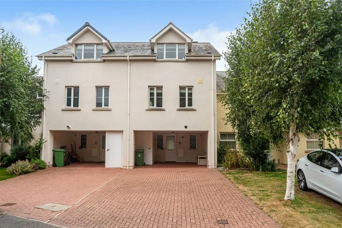 Ffordd Heulyn, Y Felinheli, Gwynedd, LL56
