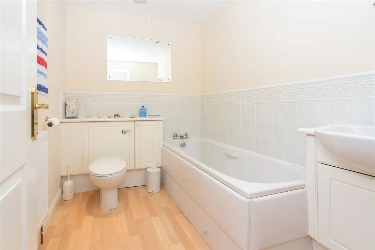 Ffordd Heulyn, Y Felinheli, Gwynedd, LL56