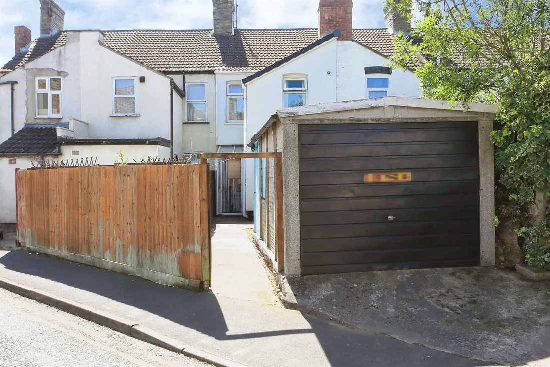 Property photo 11