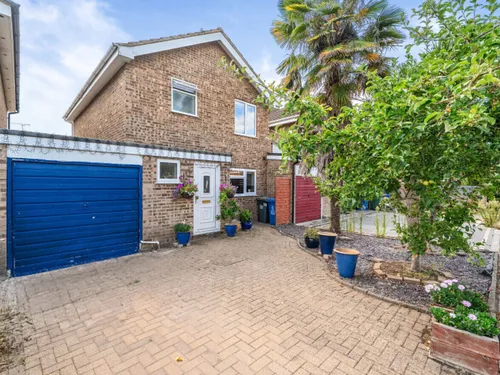 Treesmill Drive, Maidenheadphoto