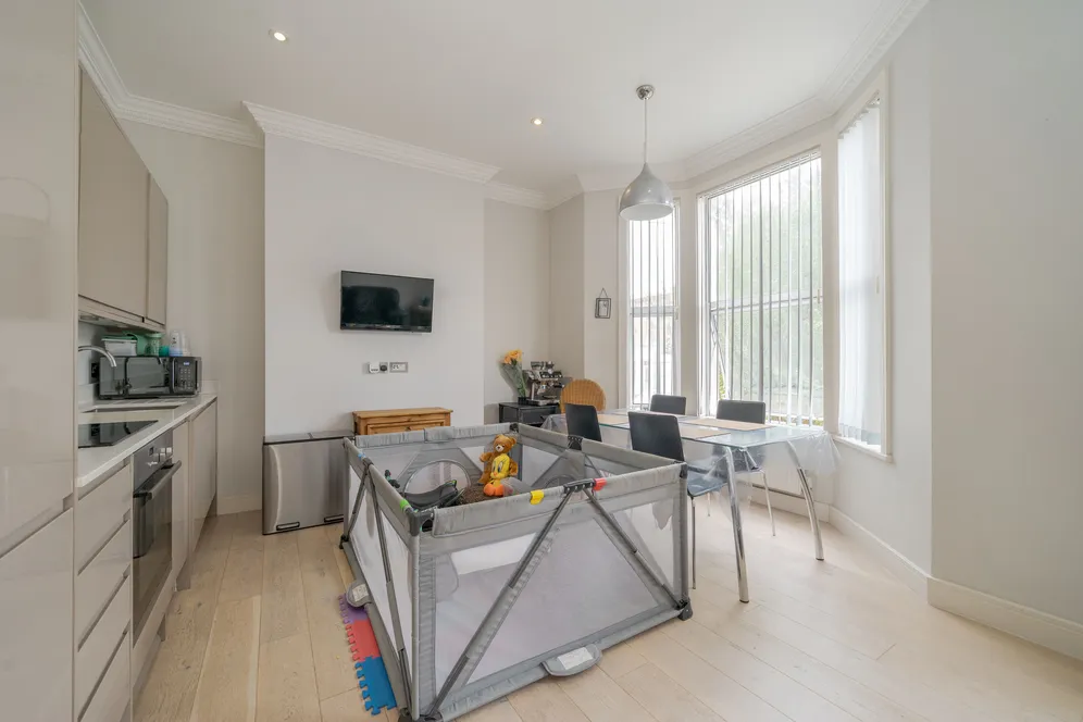 Bravington Road, London, W9 photo 8