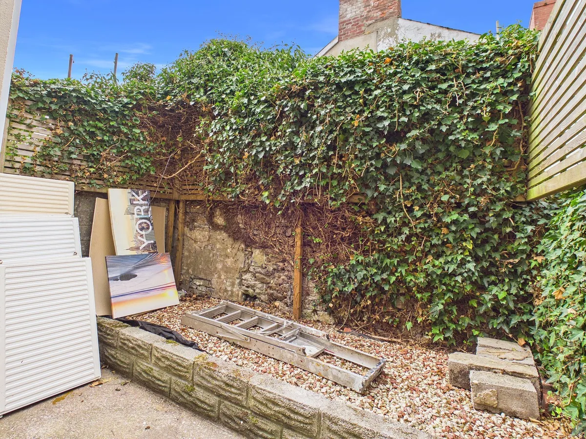 Llewellyn Street, Barry, CF63