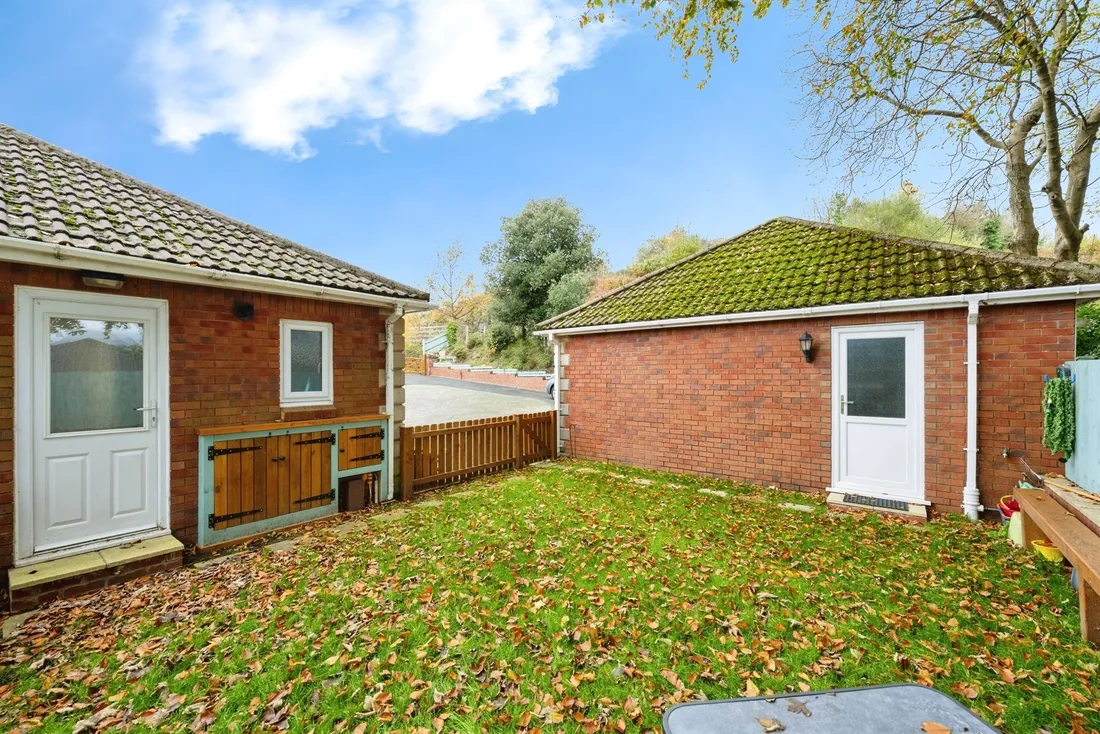 Property photo 33