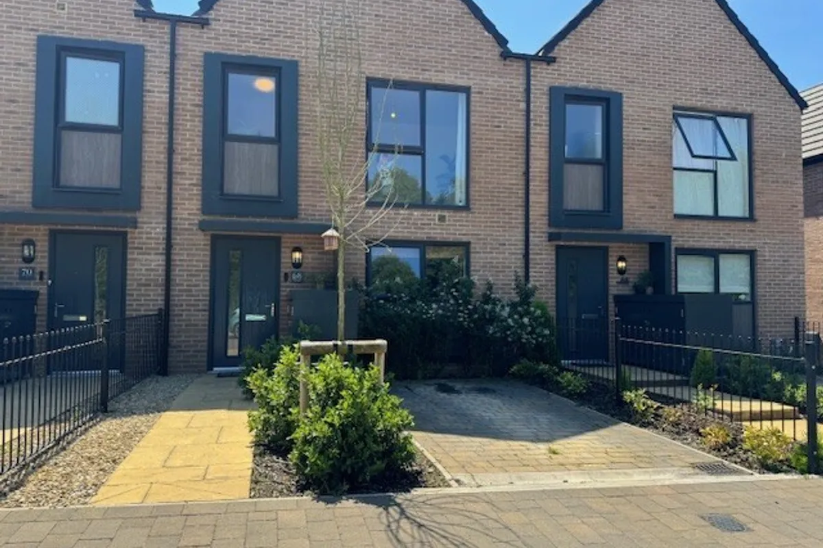 Wildflower Avenue, BRISTOL