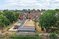 Belle Vue, Stone, Aylesbury