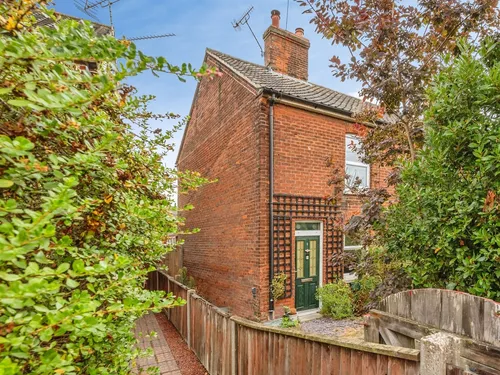 Bradfield Road, North Walshamphoto