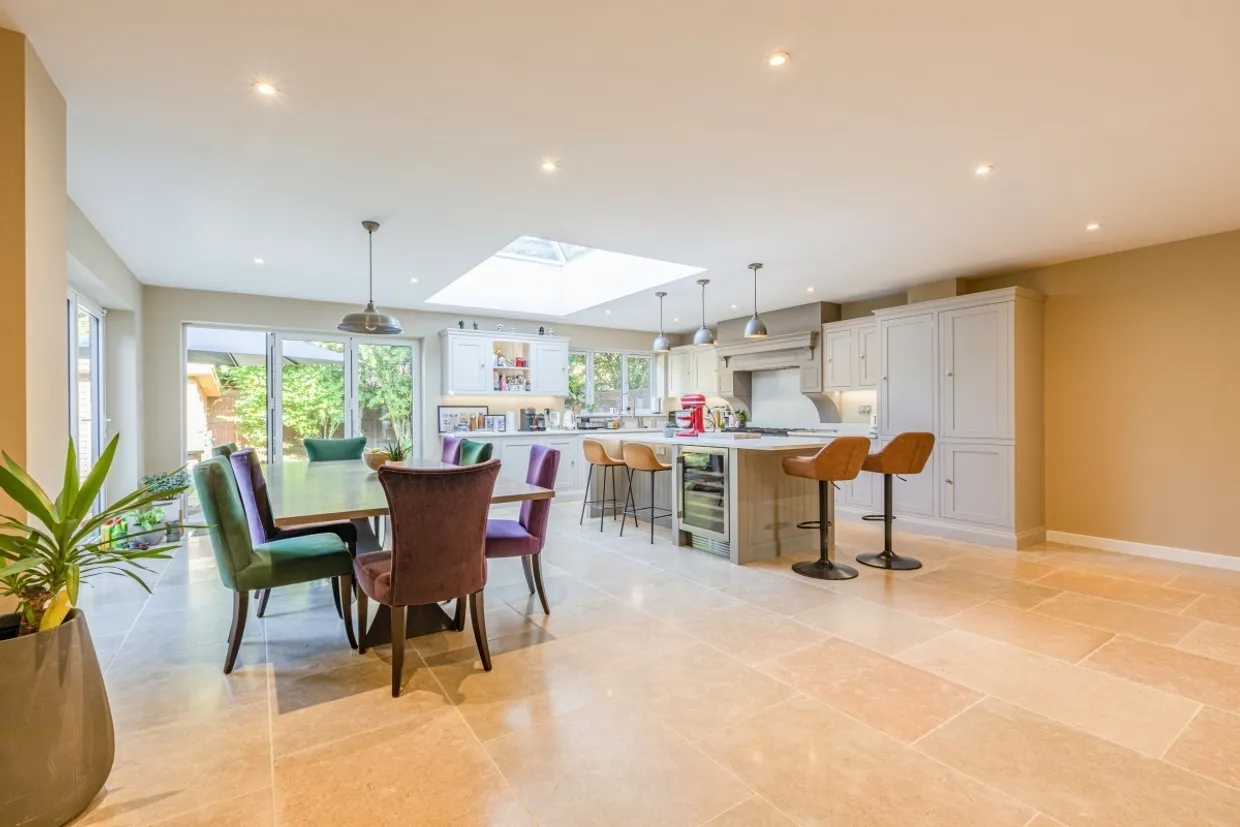 Dartnell Park Road West Byfleet KT14 photo 2