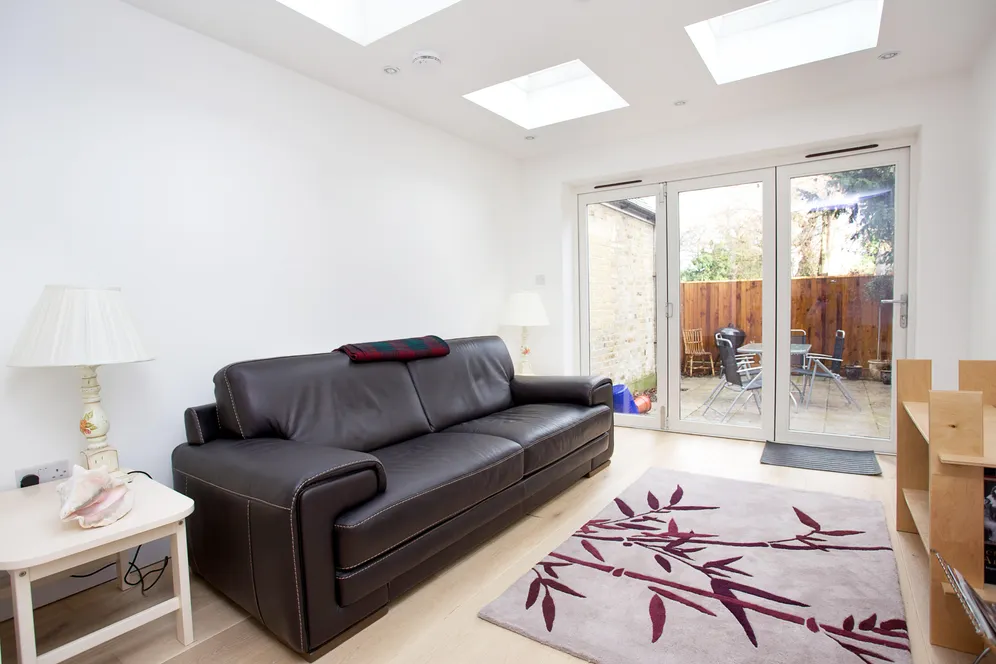 Sternhold Avenue London SW2 photo 3