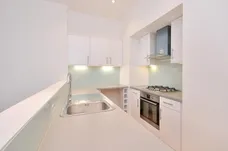 Sternhold Avenue London SW2 photo 4
