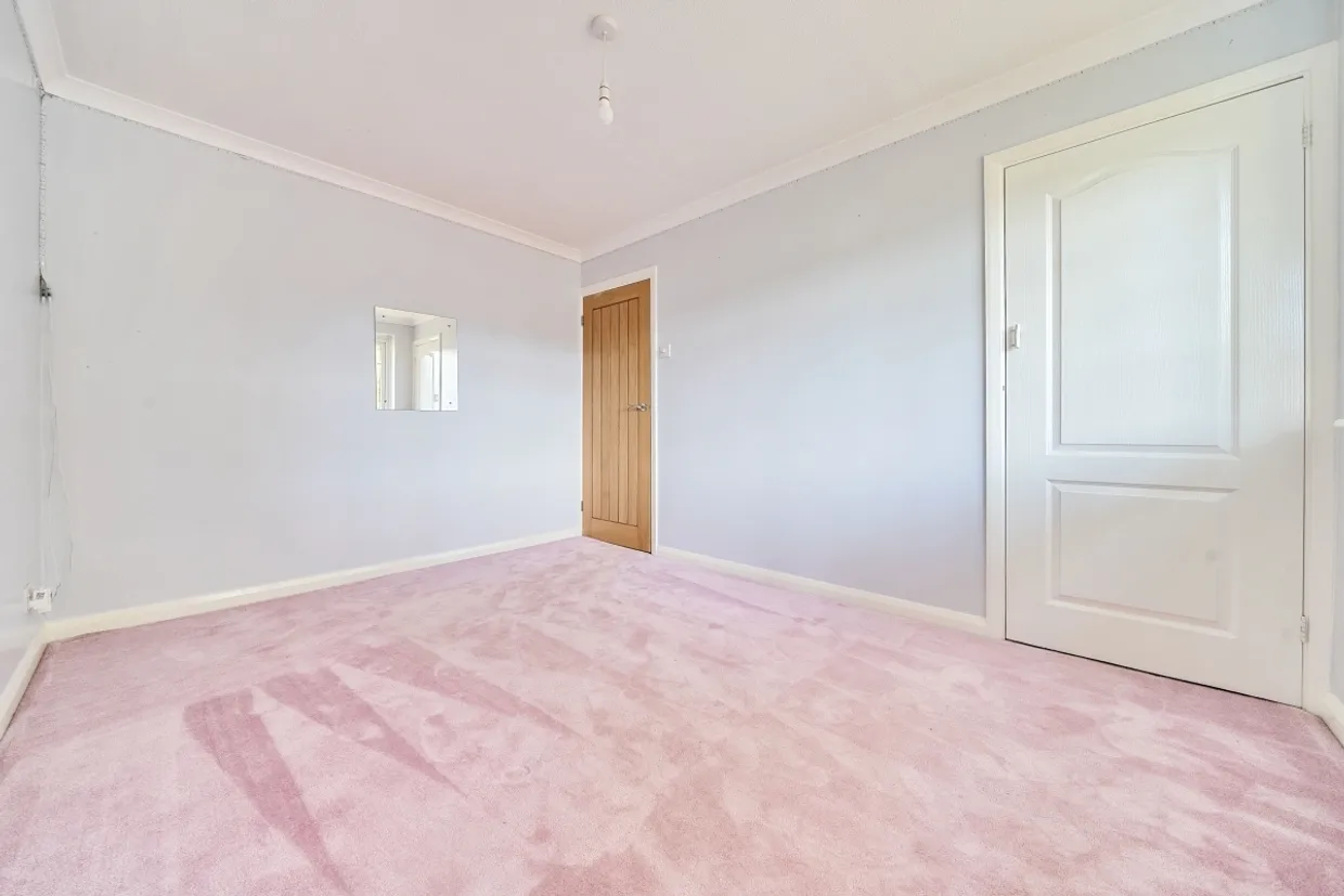 Amberley Close Haywards Heath RH16 photo 9