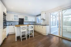 Livesey Close Kingston upon Thames KT1 photo 4