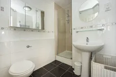 Livesey Close Kingston upon Thames KT1 photo 7