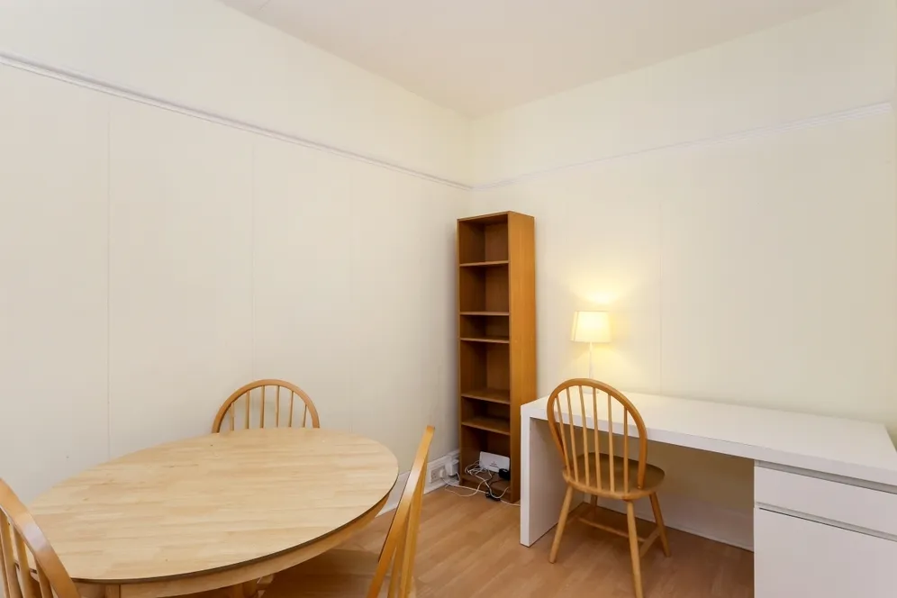 Hillside Court Finchley Road NW3 photo 4