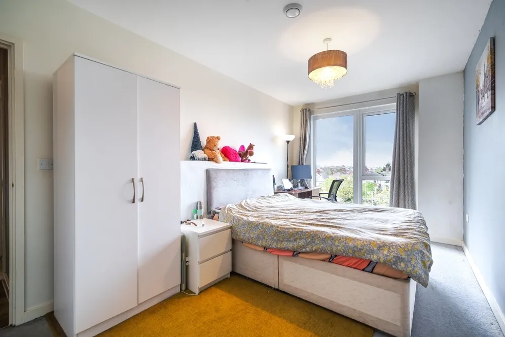 Cricklewood Lane London NW2 photo 5