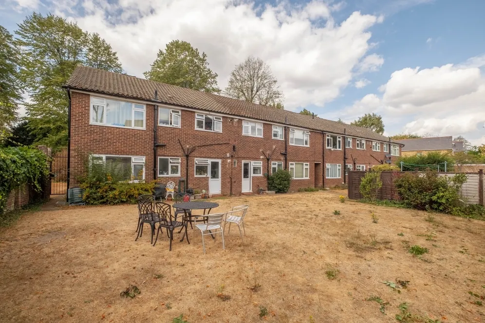 Udney Park Road, Teddington, TW11 photo 13