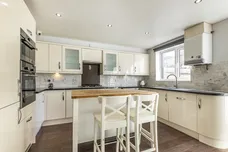 Livesey Close Kingston upon Thames KT1 photo 11