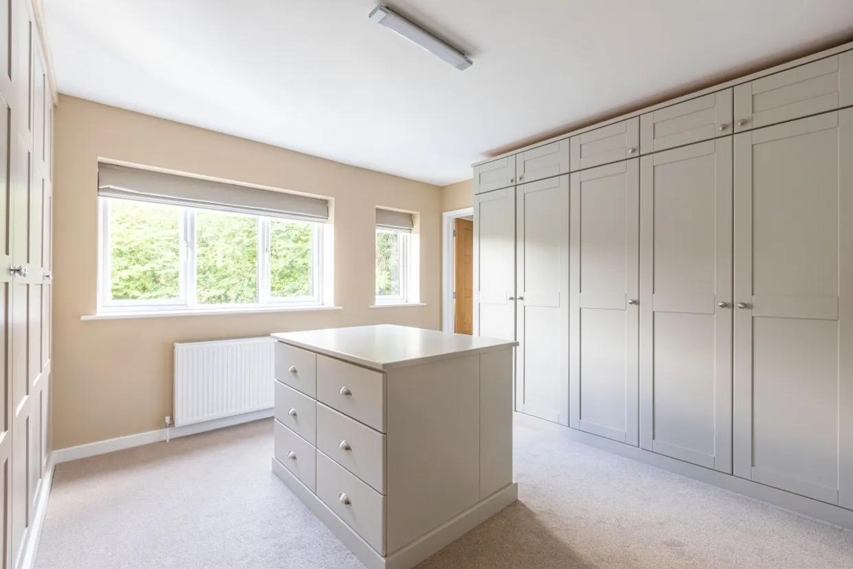 Dartnell Park Road West Byfleet KT14 photo 15