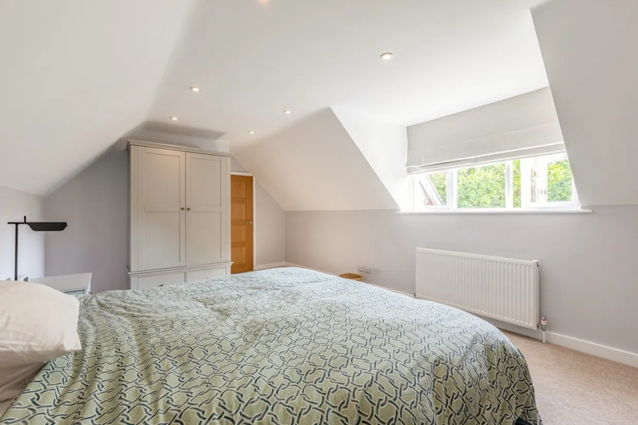 Dartnell Park Road West Byfleet KT14 photo 20