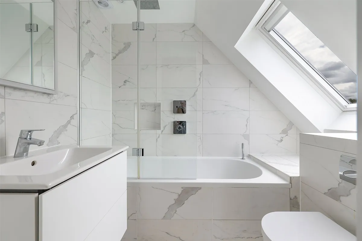 King Georges Walk, Esher, Surrey, KT10