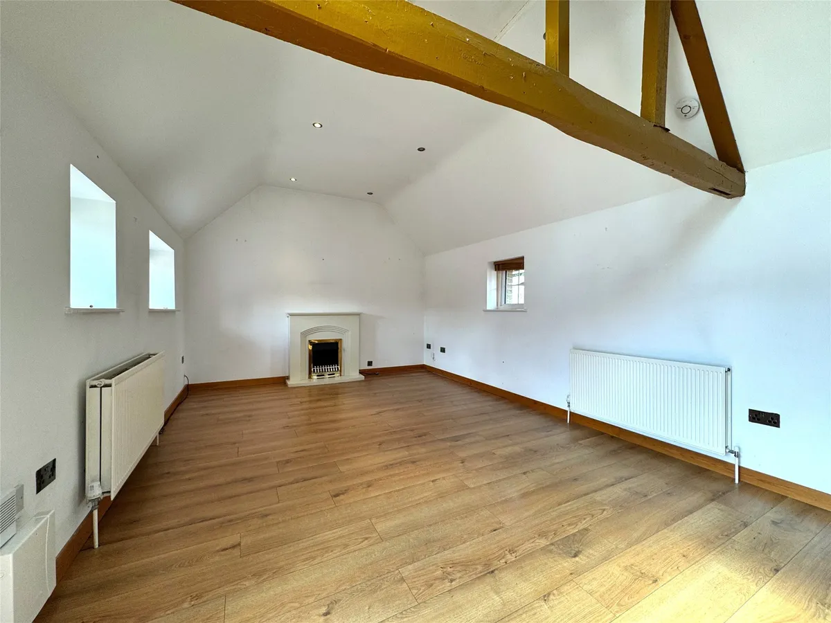 Ironsbottom, Sidlow, Reigate, RH2