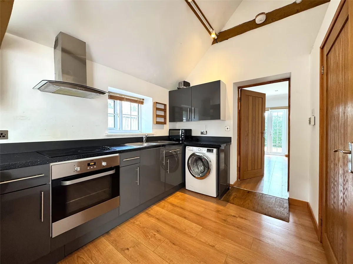Ironsbottom, Sidlow, Reigate, RH2