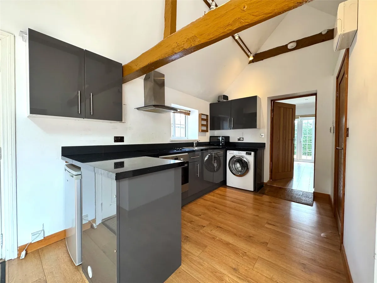 Ironsbottom, Sidlow, Reigate, RH2