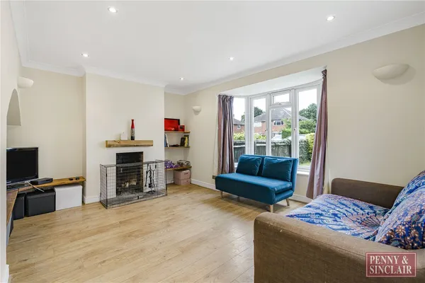 Merton Way, Yarnton, Kidlington, Oxfordshire, OX5