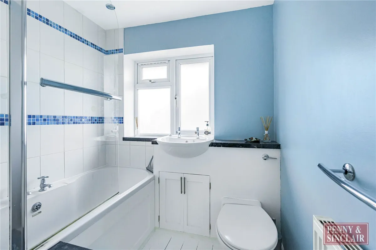Merton Way, Yarnton, Kidlington, Oxfordshire, OX5