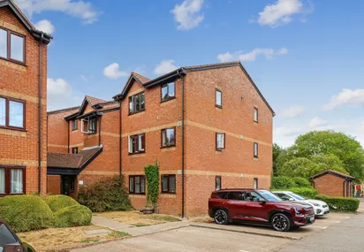 Courtlands Close, Watford, WD24