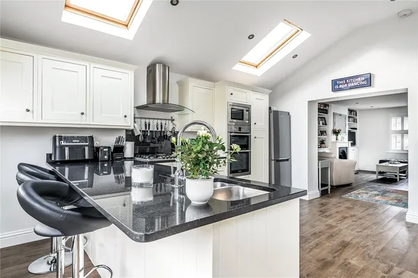South Albert Road, Reigate, RH2 photo 5