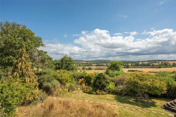 Logmore Green Cottages, Logmore Lane, RH4 photo 15