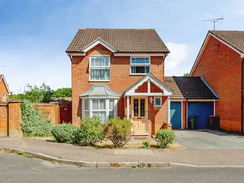 Penfold Road, Maidenbower, Crawleyphoto